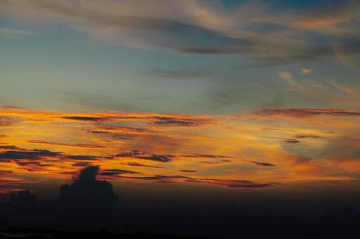 初秋 夕暮れ 初秋 夕暮れの写真