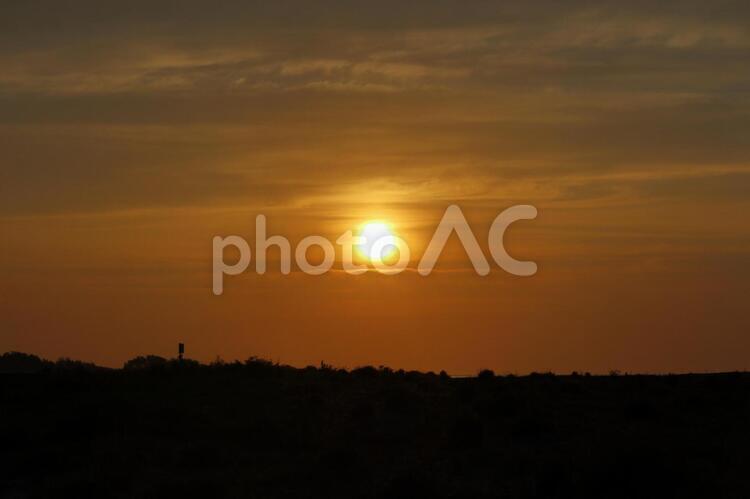 日本海の夕日 夕日,日本海,オレンジの写真素材