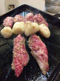 焼肉 焼肉,鉄板,鉄板焼きの写真素材