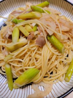 アスパラレンコンパスタ パスタ,スパゲッティー,アスパラの写真素材