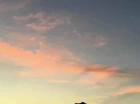 ピンクの夕焼け ピンクの夕焼けの写真