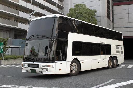 三菱ふそうエアロキング　二階建てバス　白 夜行バス,高速バス,旅行の写真素材