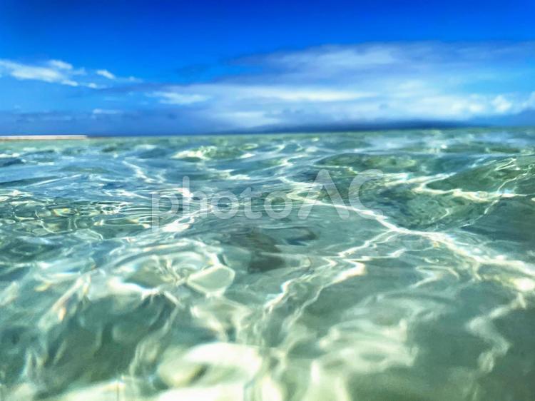 沖縄（竹富島）の海 海,波,沖縄の写真素材