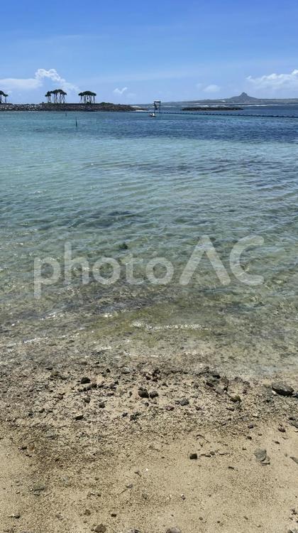 沖縄の透き通った綺麗な海 沖縄,海,透き通ったの写真素材