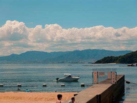 ビーチ ビーチ ビーチ,海,雲の写真素材