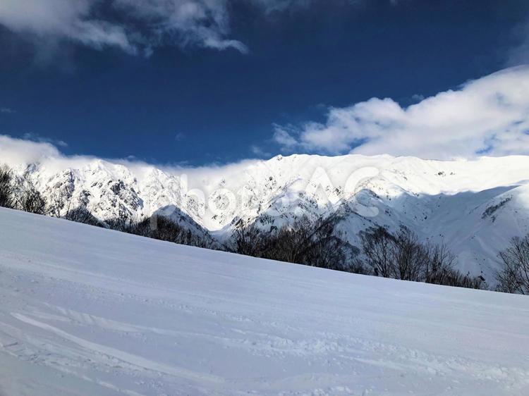 冬の北アルプスと青空 北アルプス,雪,雪山の写真素材