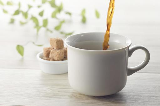 モーニングコーヒー モーニングコーヒー コーヒー,注ぐ,コーヒーカップの写真素材