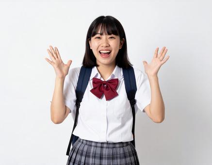 驚いた表情の女子生徒のイメージ 驚いた表情の女子生徒のイメージの写真