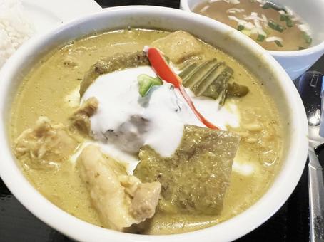 美味しそうなタイ料理の鶏肉グリーンカレー タイ,鶏肉,グリーンカレーの写真素材