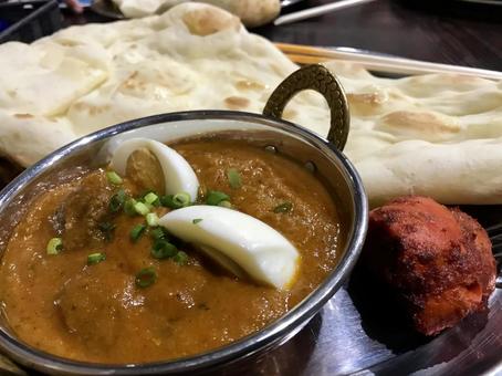ナンとインドカレーのセット ナンとインドカレーのセット カレー,ナン,インド料理の写真素材