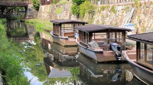 初秋の八幡堀　白壁の家並みと白雲橋 八幡堀,初秋,白雲橋の写真素材