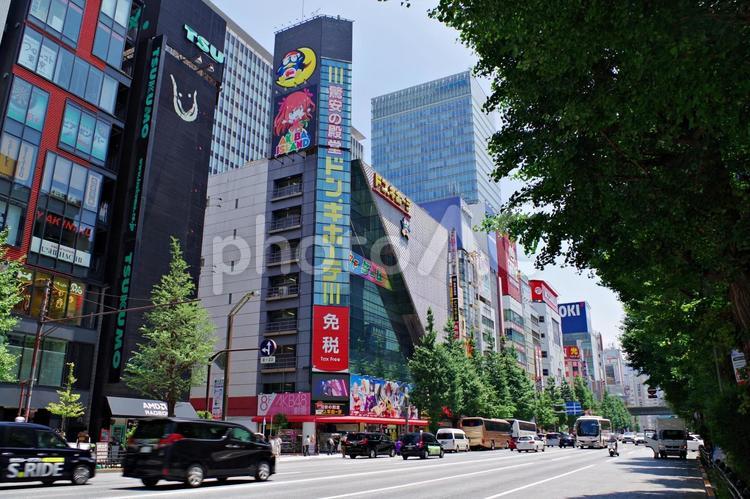 秋葉原2025夏　中央通り南向き 秋葉原,中央通り,外神田3丁目の写真素材