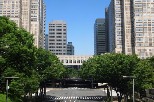 Nishi Shinjuku Fureai Dori A corridor of the Tokyo Metropolitan Government Nishi Shinjuku Fureai Dori A corridor of the Tokyo Metropolitan Government