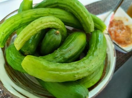 チビ胡瓜の味噌ディップ きゅうり,胡瓜,チビの写真素材