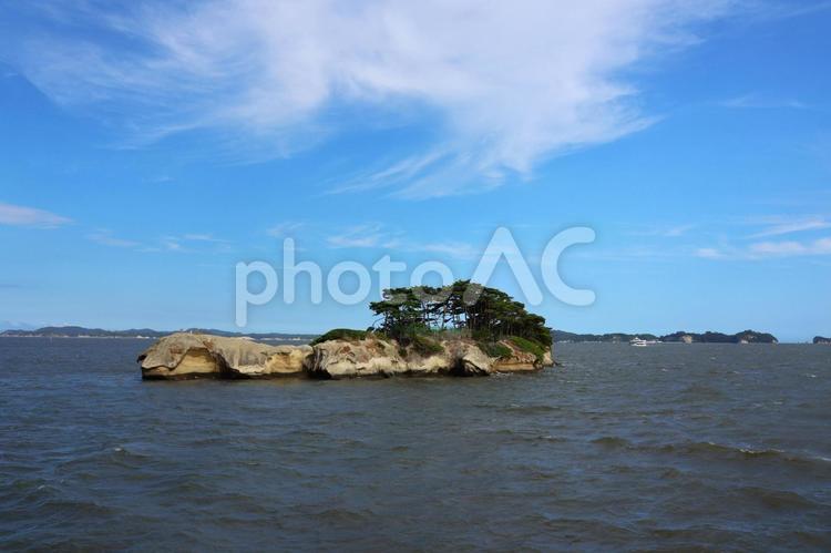 ８月上旬の遊覧船からの松島の風景 背景,松島,島の写真素材