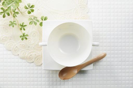 朝食イメージ　スープ　ボウル 食器,テーブル,皿の写真素材