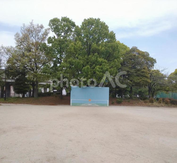 野球の練習ができる公園 公園,グラウンド,野球の写真素材