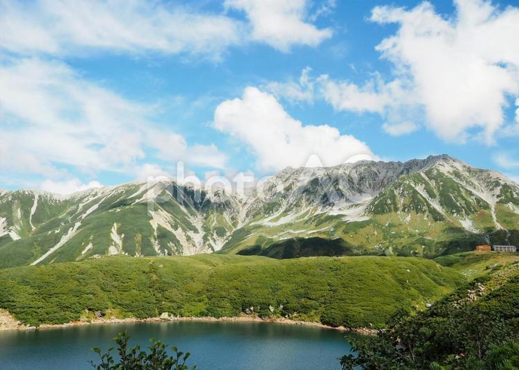 晴れた日の、絶景の立山 立山,山,富山県の写真素材