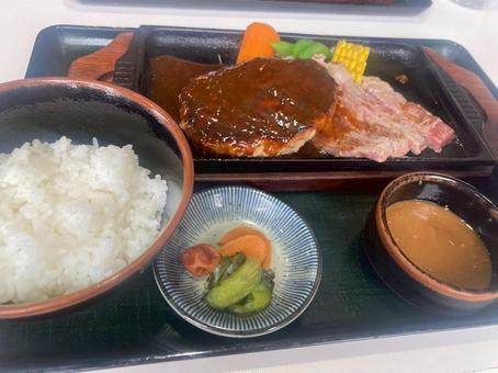 ハンバーグ定食 ハンバーグ定食の写真
