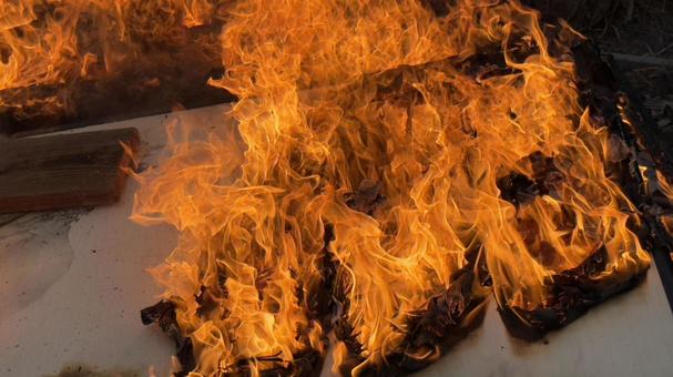 燃える炎 火事　焼却　テクスチャー 燃える,焚き火,火の写真素材