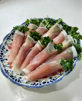 生ハムかいわれ大根 生ハムかいわれ大根 生ハム,かいわれ大根,カイワレの写真素材