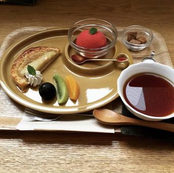 デザート ソルベ,紅茶,ケーキの写真素材