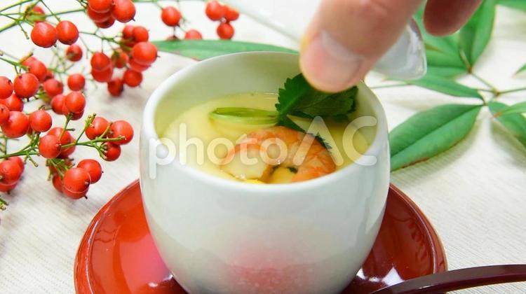 ほっこり温まる茶碗蒸し 茶碗蒸し,卵料理,蒸し物の写真素材