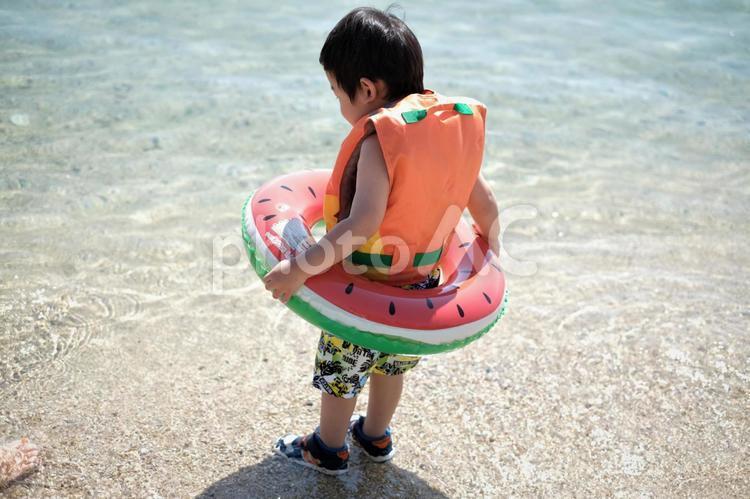 海開き 男の子,海,海水浴の写真素材