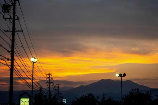 夕焼け 夕焼け,夕日,街灯の写真素材