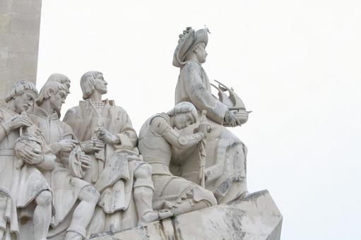 リスボン　発見のモニュメント　航海王子 発見のモニュメント,航海王子エンリケ,彫像の写真素材