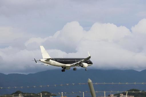 曇り空、定刻通り 曇り空、定刻通りの写真