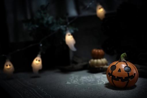 ハロウィーンのカボチャとオバケ電球 ハロウィーンのカボチャとオバケ電球 かぼちゃ,カボチャ,南京の写真素材