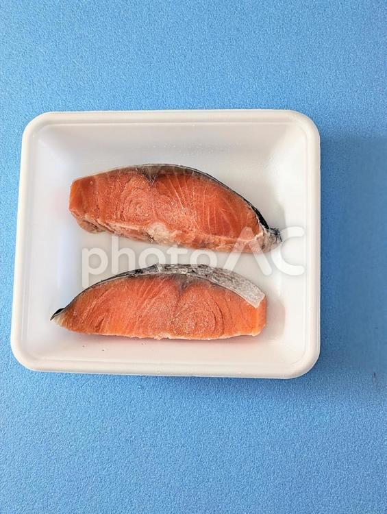 サケの切り身２枚 魚,切り身,食材の写真素材