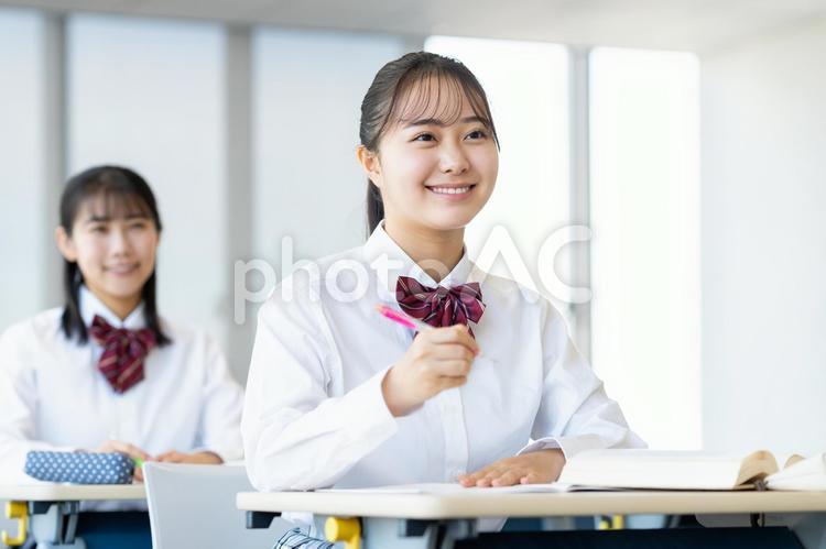 授業を受ける高校生 授業,勉強,女子高生の写真素材