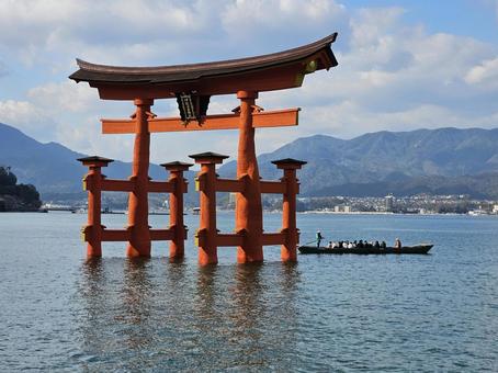 広島 厳島神社大鳥居 広島 厳島神社大鳥居 厳島神社,宮島,大鳥居の写真素材