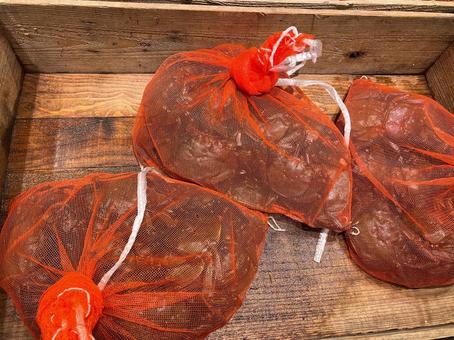 網に入ったモクズガニ モクズガニ,ツガニ,網の写真素材