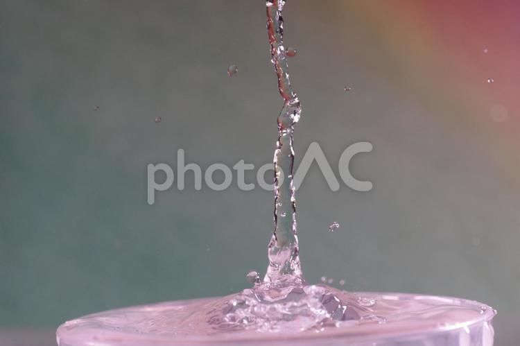 水滴百変化 水滴,不思議,一瞬の写真素材