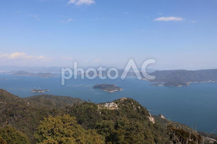 宮島の山頂から見下ろす 宮島,弥山,広島の写真素材