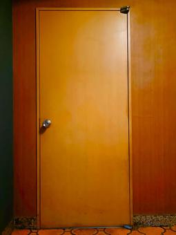 雰囲気のあるドア 扉,さみしげ,マンションの写真素材