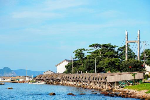 隠岐の島町都万・屋那の松原の舟小屋群 隠岐の島町都万・屋那の松原の舟小屋群 隠岐,都万,舟小屋の写真素材
