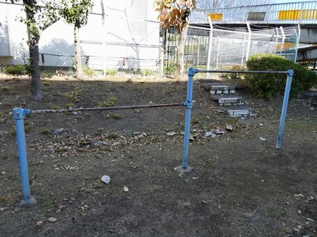 てつぼう 公園,てつぼう,鉄棒の写真素材