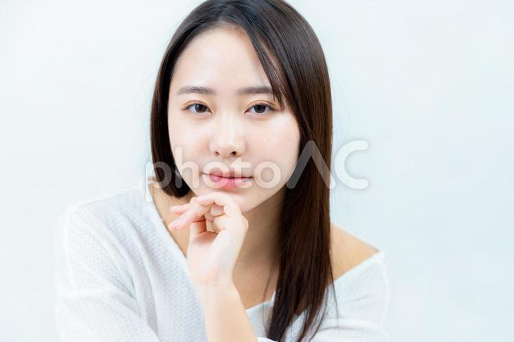 若い女性の美容イメージ 美容,考える,ビューティーの写真素材