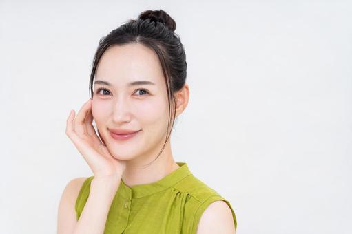 若い女性のビューティ 若い女性のビューティ スキンケア,美容,女性の写真素材