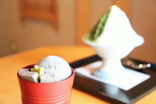 Black sesame parfait and shaved ice ③ Black sesame parfait and shaved ice ③