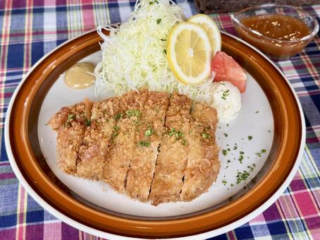 厚切りとんかつ カツ,トンカツ,豚肉の写真素材