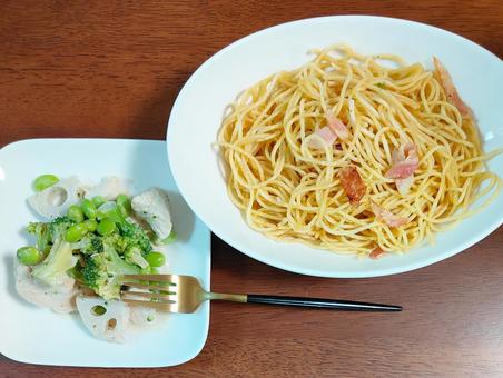 おうちごはん/パスタ おうちごはん/パスタ おうちごはん,自炊,パスタの写真素材
