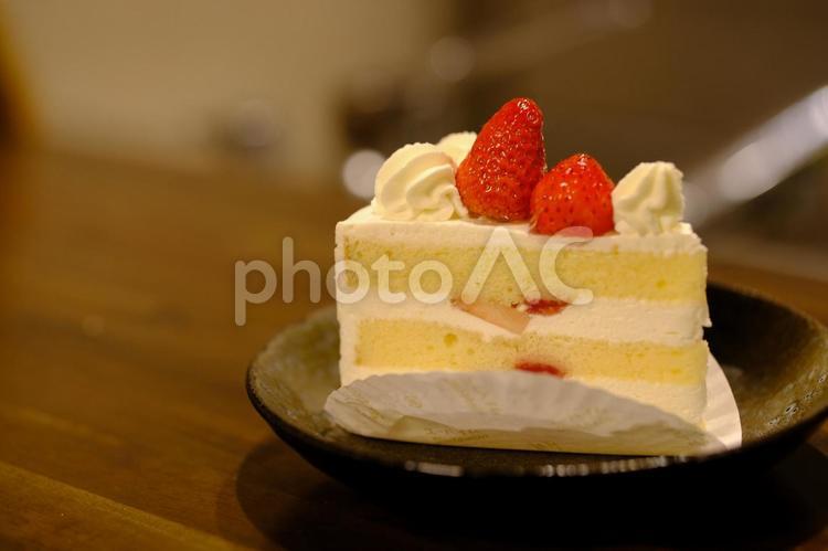 お家デザートのショートケーキの素材 デザート,スイーツ,ショートケーキの写真素材