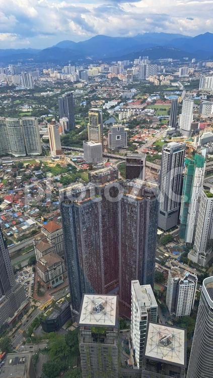 ツインタワーから見たクアラルンプールの街 クアラルンプール,ツインタワー,ペトロナスツインタワーの写真素材