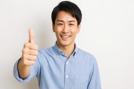 サムズアップする男性・グッドポーズ・応援 サムズアップする男性・グッドポーズ・応援の写真