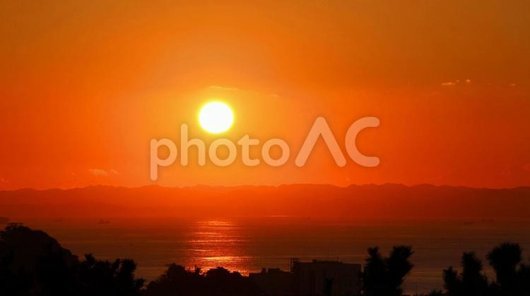 昔の金曜ロードショーっぽい夕焼け 映画,映画館,夕焼けの写真素材